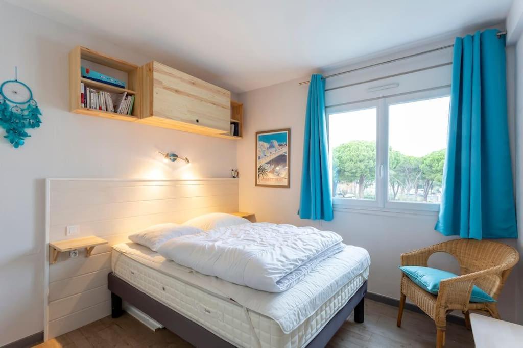 Chez Laurence - Elegant Appartement Climatise Avec Wifi Et Parking La Grande-Motte Kültér fotó